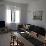 Holiday home Oikia Ampavris