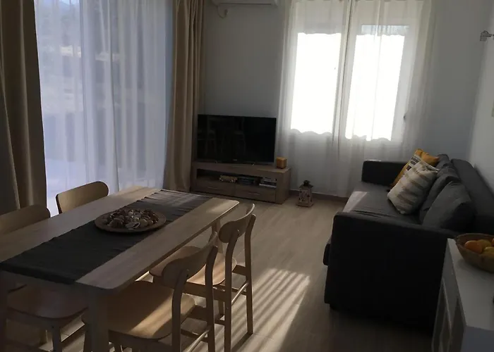 Oikia Ampavris Case de vacanță
