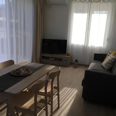 Oikia Ampavris Nyaraló