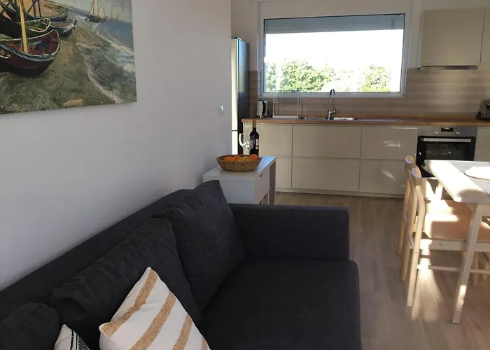 Oikia Ampavris בית נופש *