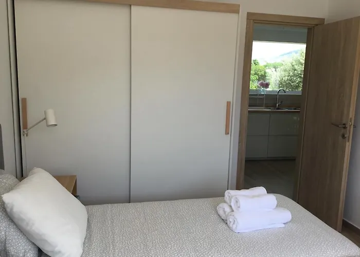 Oikia Ampavris העיירה קוס